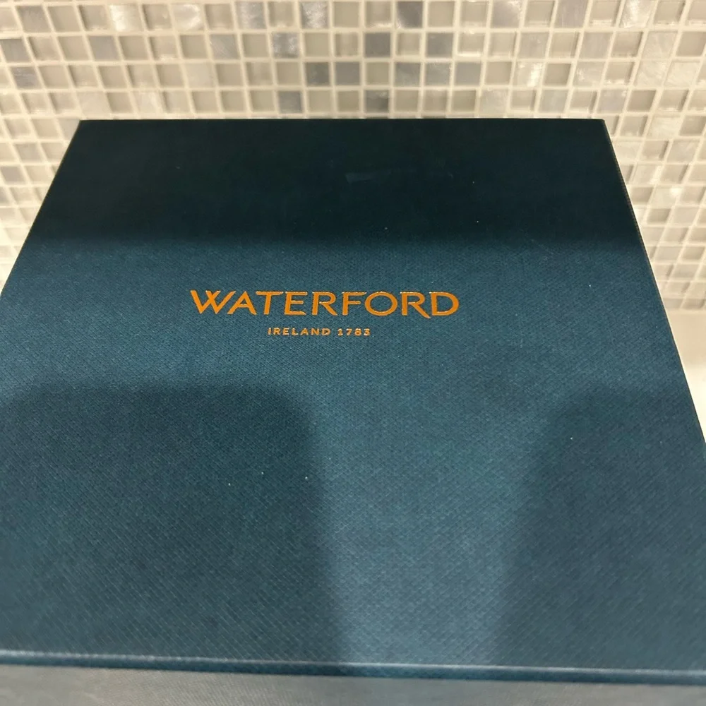 Waterford NEW IN BOX & Tags Lismore Lead Crystal Vase